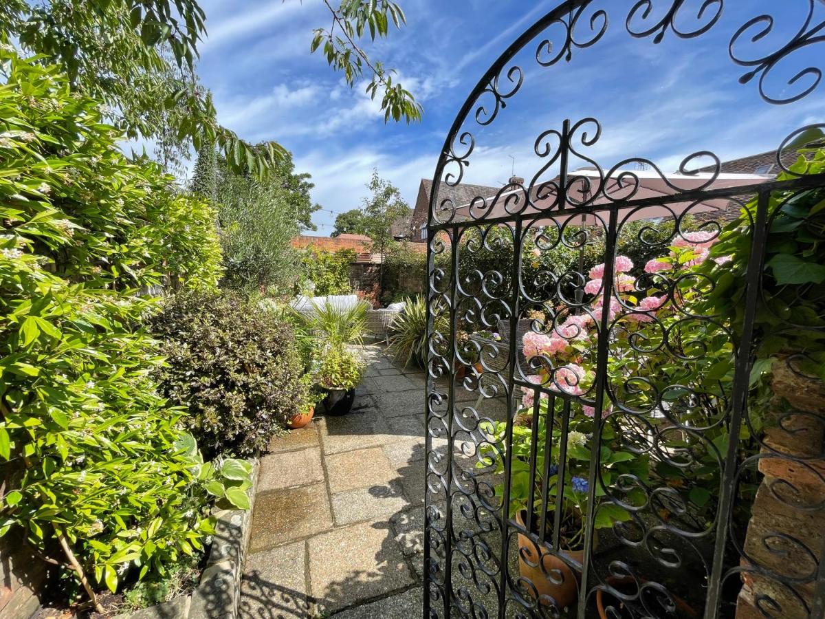 Holiday home The Courtyard *