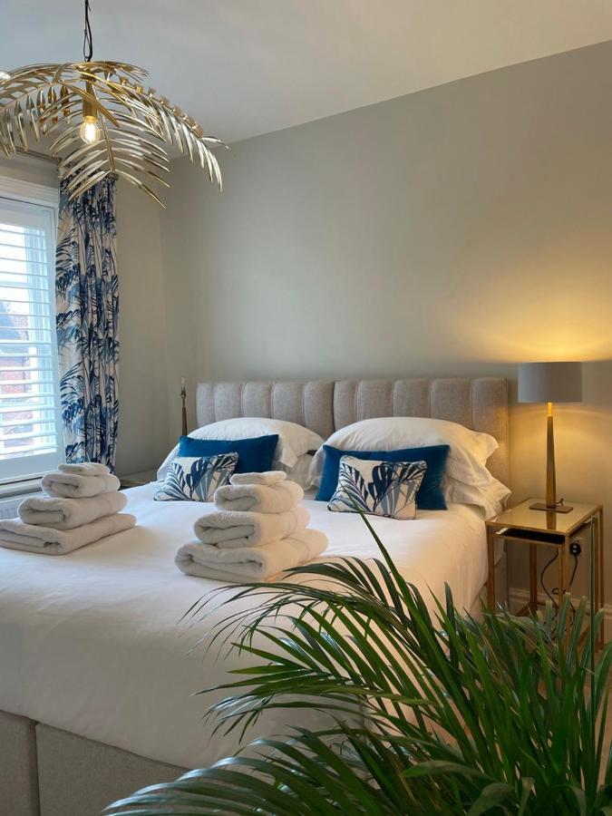 The Courtyard * Chichester